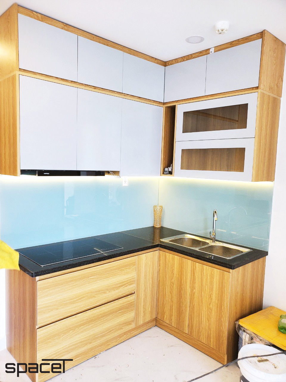 Phòng bếp, phong cách hiện đại Modern, hoàn thiện nội thất, căn hộ Terra Mia Bình Chánh.