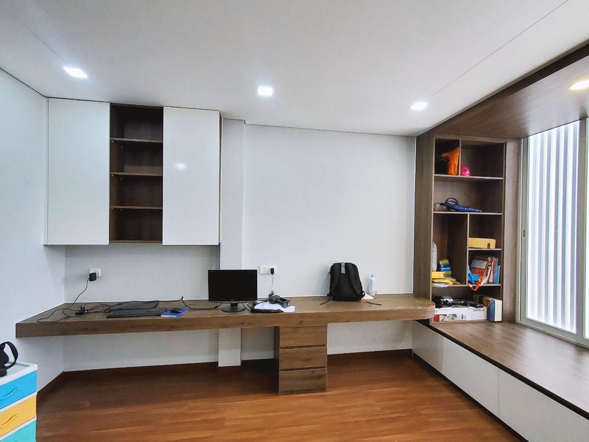 Phòng làm việc, phong cách hiện đại Modern, hoàn thiện nội thất, nhà phố quận Gò Vấp.