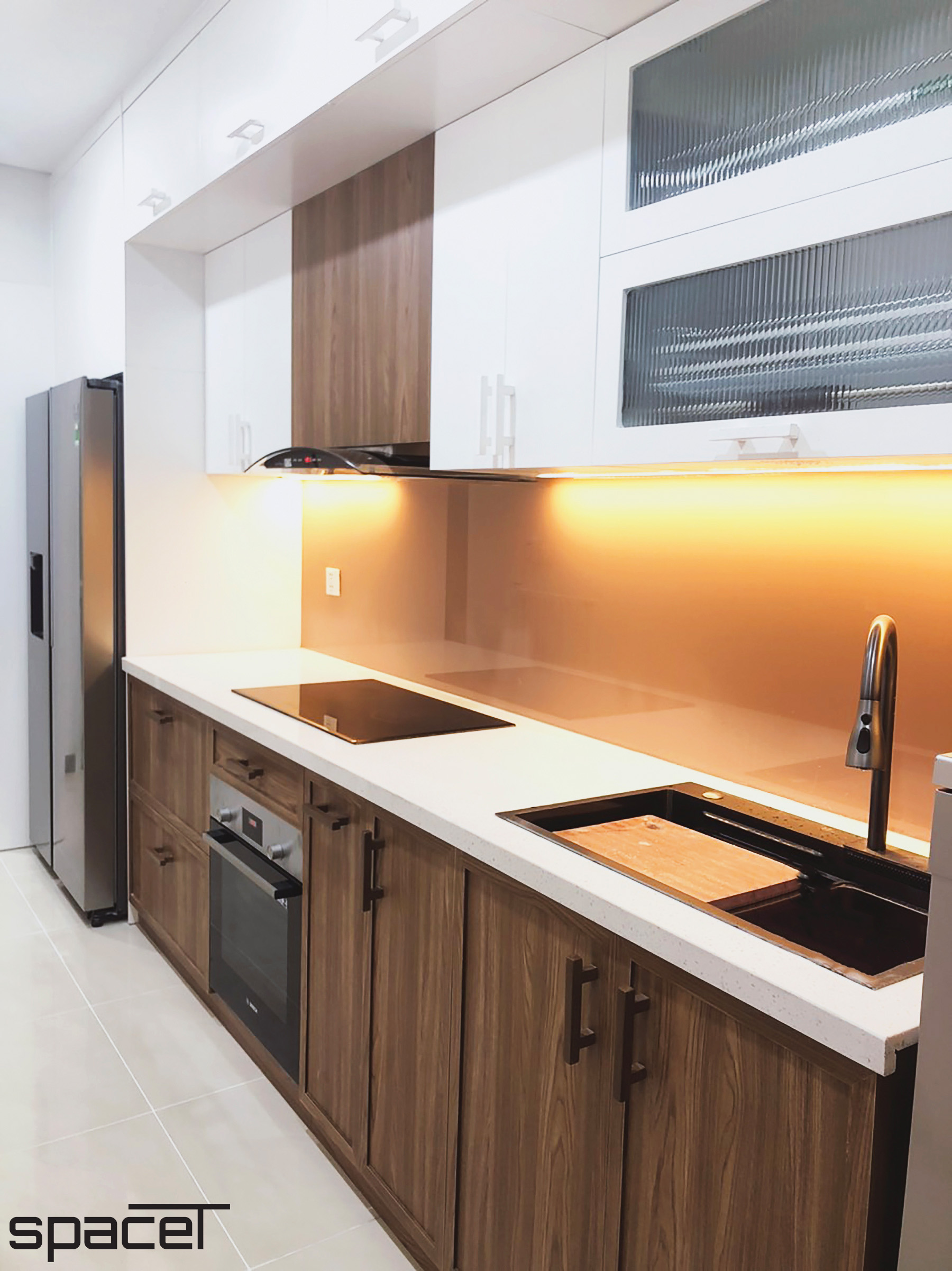 Hoàn thiện nội thất phòng bếp Căn hộ Hado Centrosa Quận 10 phong cách Hiện đại Modern