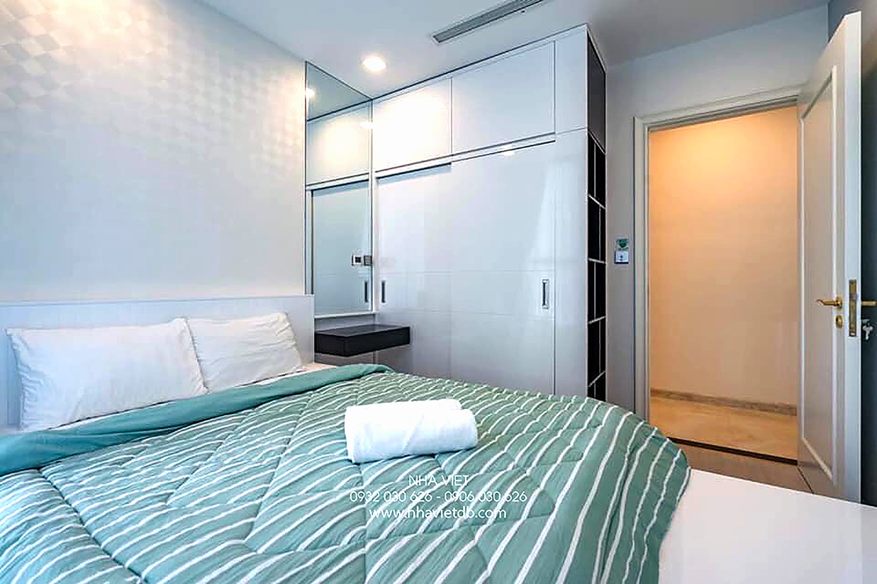 Hoàn thiện nội thất phòng ngủ Căn hộ Vinhomes Ba Son Quận 1 phong cách Hiện đại Modern