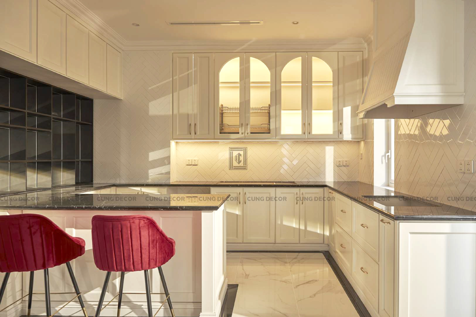 Hoàn thiện nội thất phòng bếp Biệt thự Sol Villas TP Thủ Đức phong cách Tân cổ điển Neo Classic