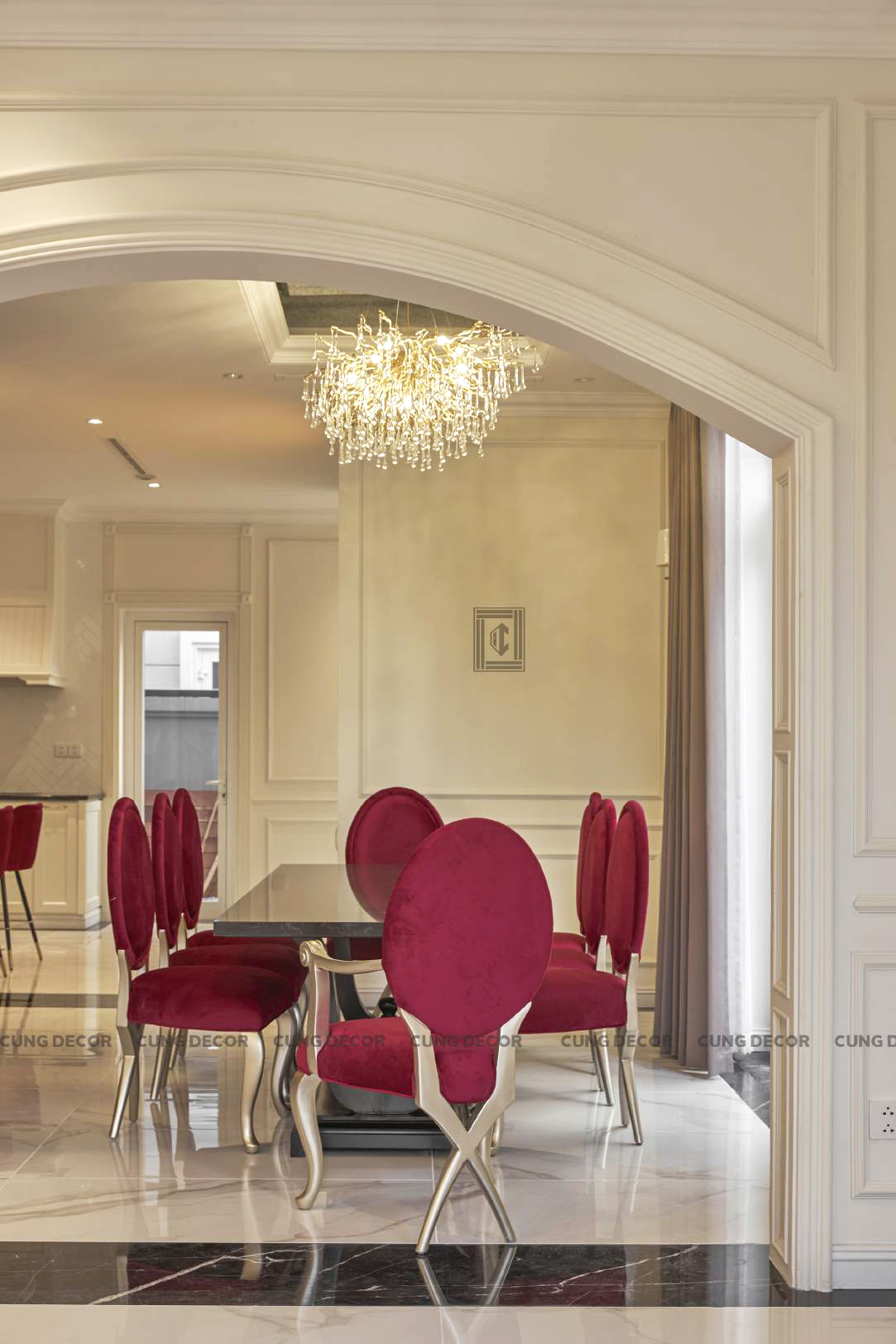 Hoàn thiện nội thất phòng ăn Biệt thự Sol Villas TP Thủ Đức phong cách Tân cổ điển Neo Classic