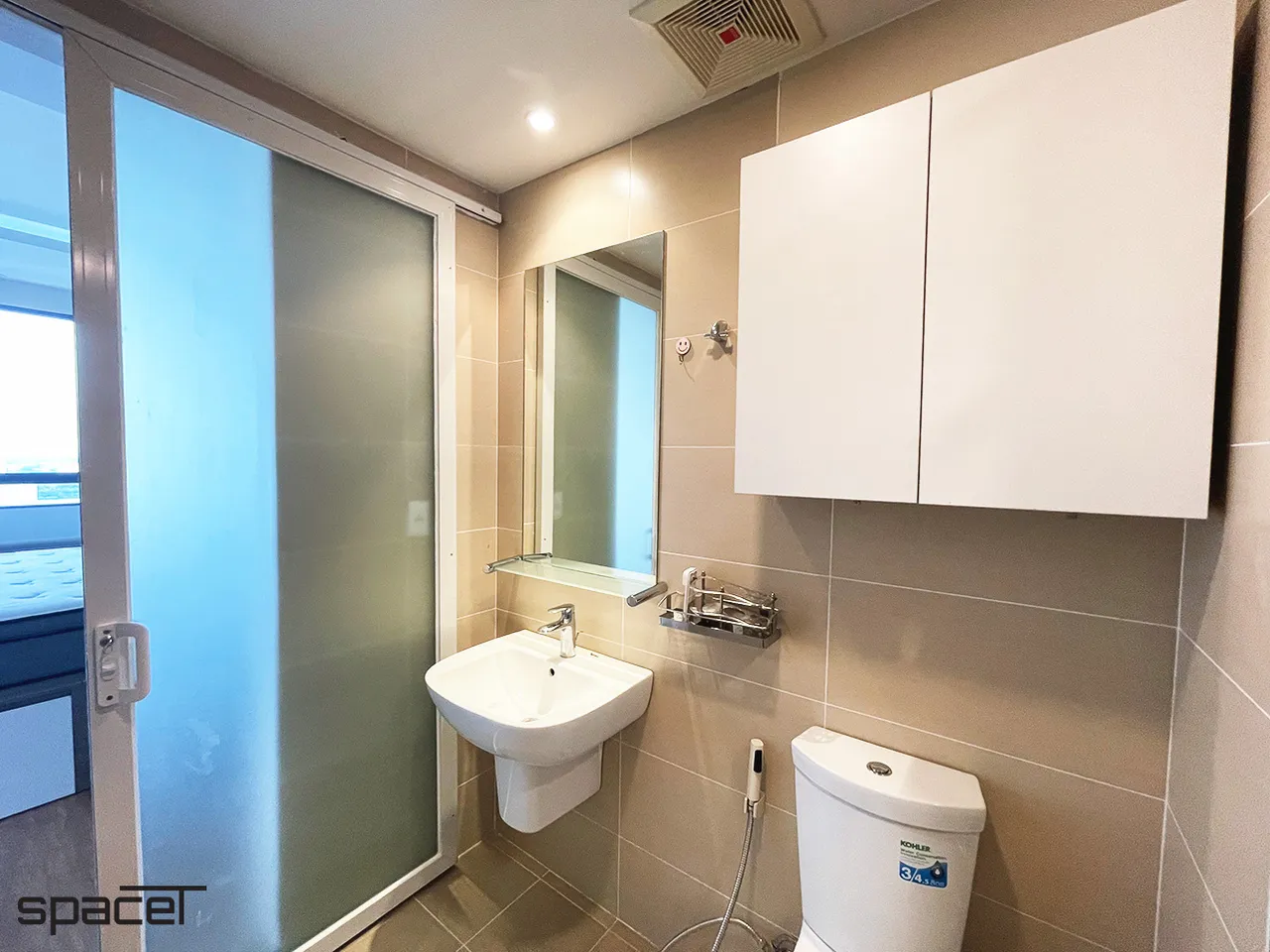 Hoàn thiện nội thất phòng tắm, nhà vệ sinh Căn hộ Masteri Thảo Điền Quận 2 phong cách hiện đại Modern