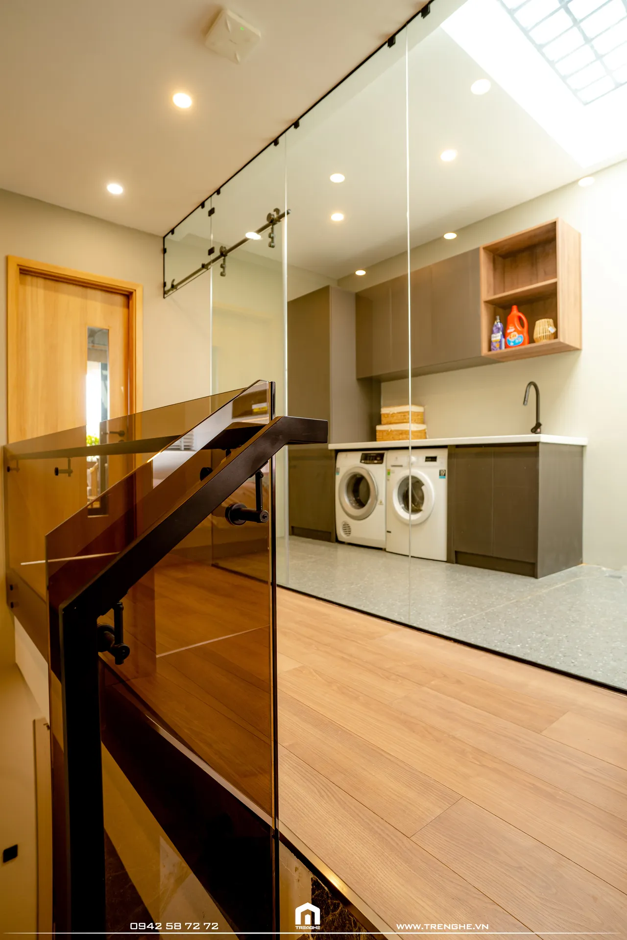 Hoàn thiện nội thất phòng giặt Nhà phố Bà Rịa 400m2 phong cách Hiện đại Modern