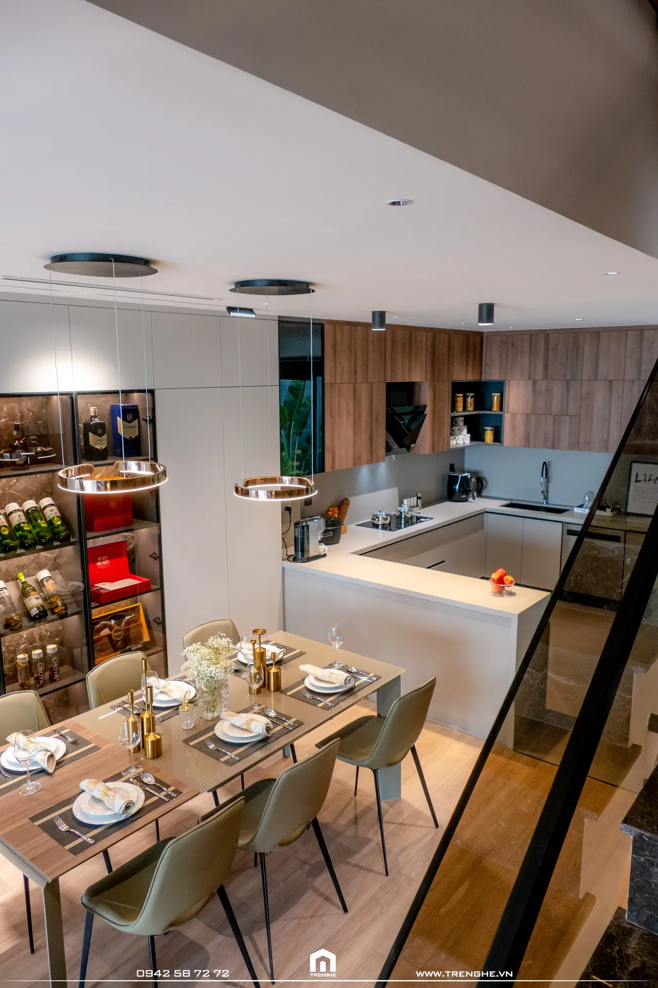 Hoàn thiện nội thất phòng ăn Nhà phố Bà Rịa 400m2 phong cách Hiện đại Modern