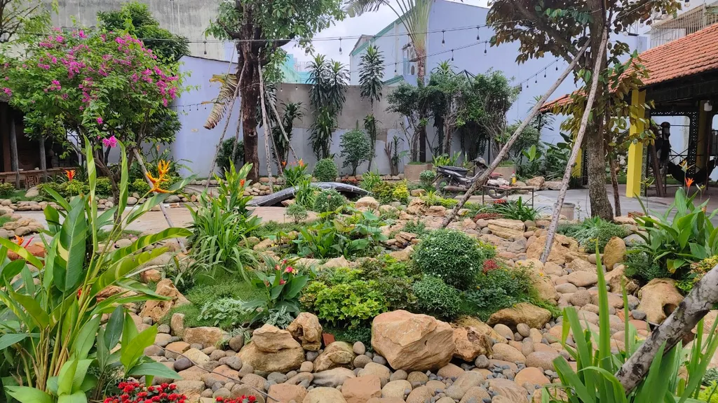 Hoàn thiện không gian sân vườn Cafe Phố Hội
