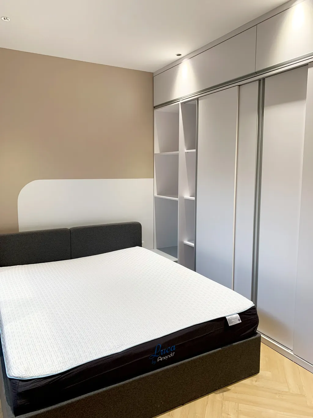 Hoàn thiện nội thất phòng ngủ Biệt thự Bình Chánh mang phong cách Modern hiện đại