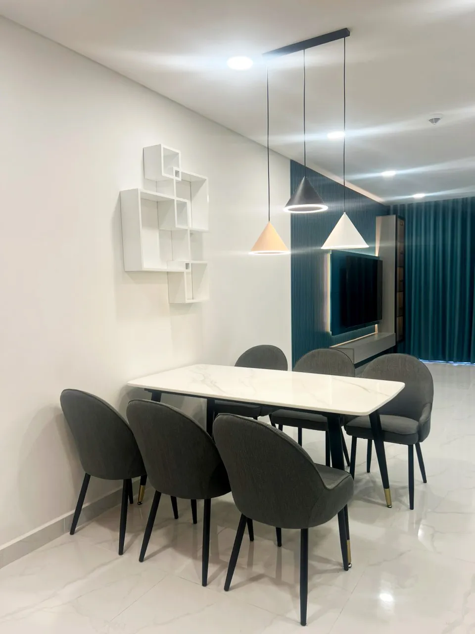Hoàn thiện nội thất phòng ăn Căn hộ chung cư Celadon Tân Phú 95m2 mang phong cách Modern hiện đại