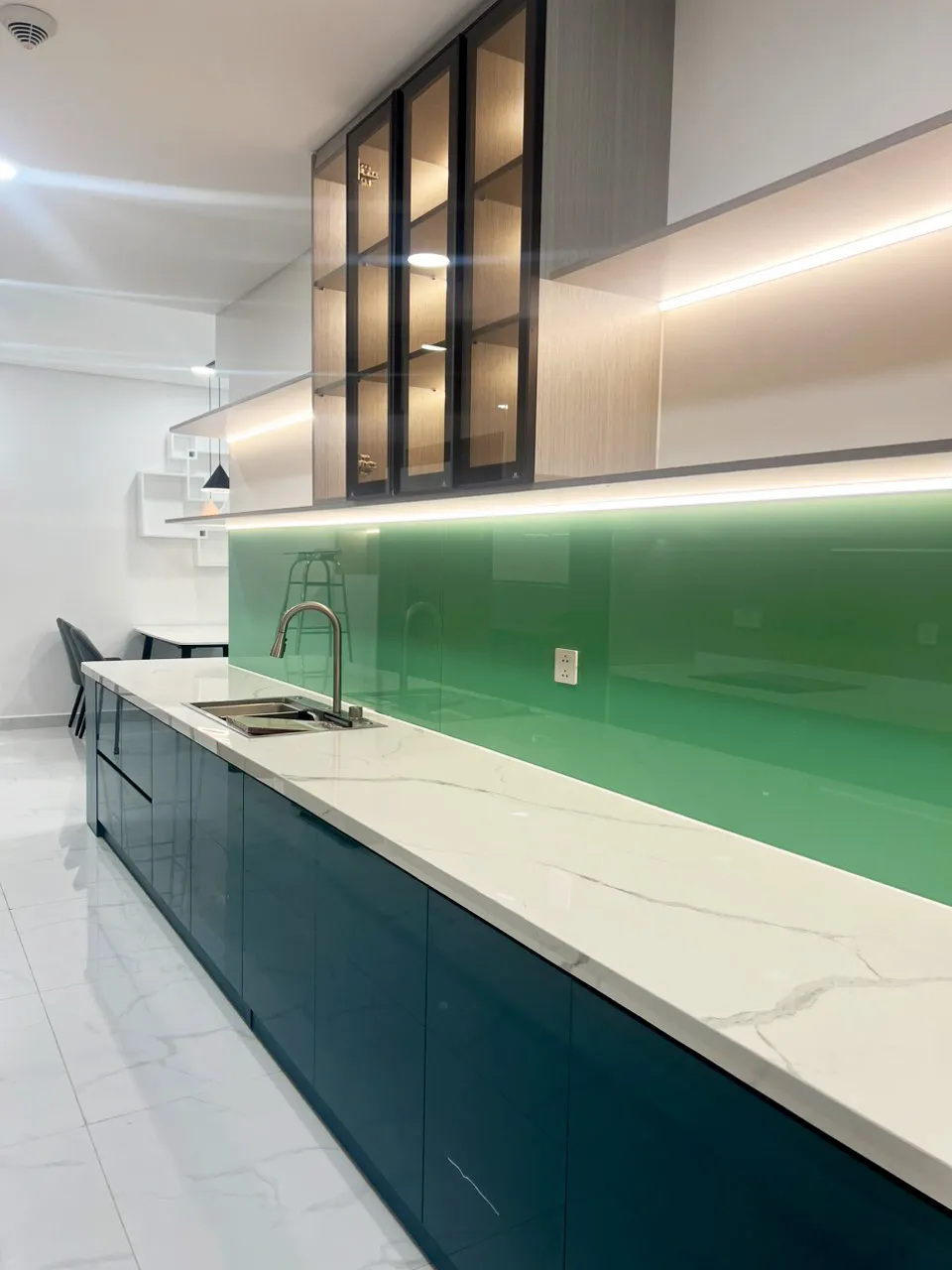 Hoàn thiện nội thất nhà bếp Căn hộ chung cư Celadon Tân Phú 95m2 mang phong cách Color Block
