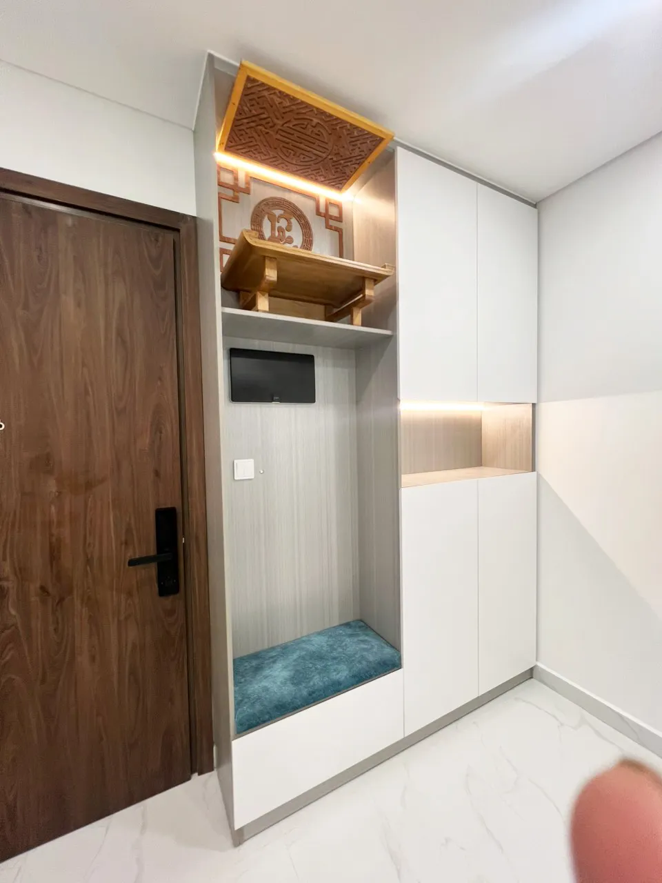 Hoàn thiện nội thất lối vào Căn hộ chung cư Celadon Tân Phú 95m2 mang phong cách Modern hiện đại
