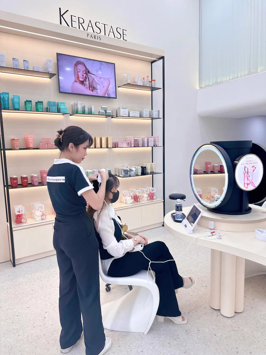 Công trình hoàn thiện nội thất Công trình Salon Huy Nguyen Quận 7 theo phong cách Modern