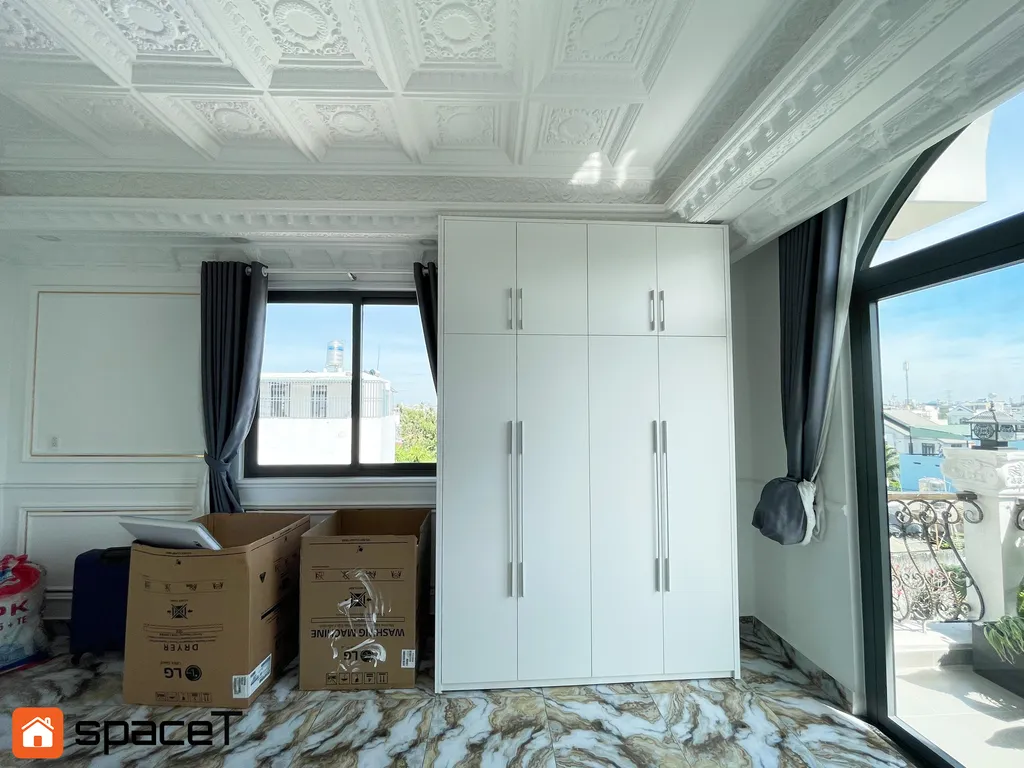 Hoàn thiện nội thất phòng thay đồ Nhà phố Thủ Đức - Phong cách Neo Classic