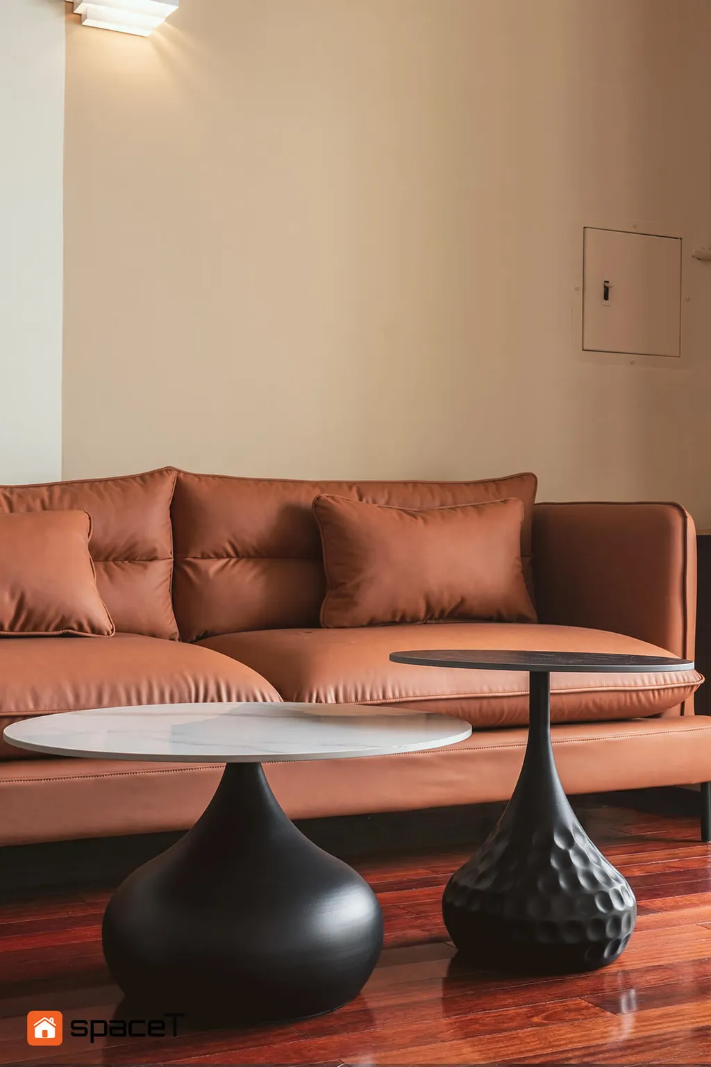 Nội thất phòng khách căn hộ Hùng Vương Plaza Quận 5 phong cách Modern hiện đại