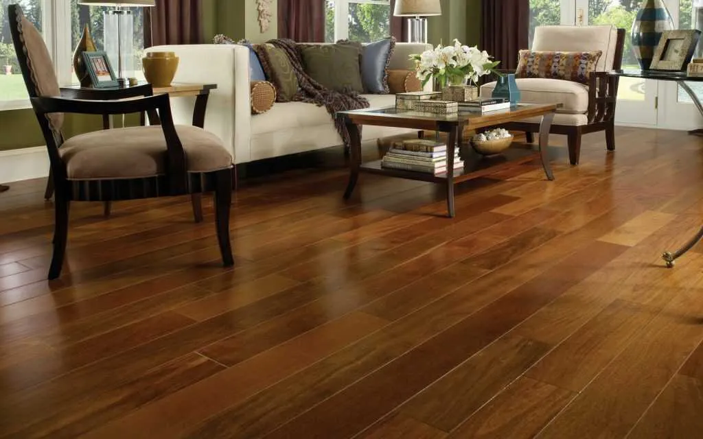 Sàn gỗ tự nhiên cho căn hộ hơi hướng cổ điển tinh tế