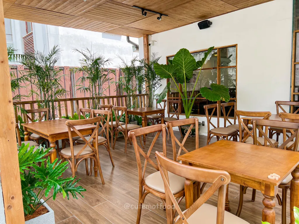 Thiết kế nội thất quán cafe có không gian mở