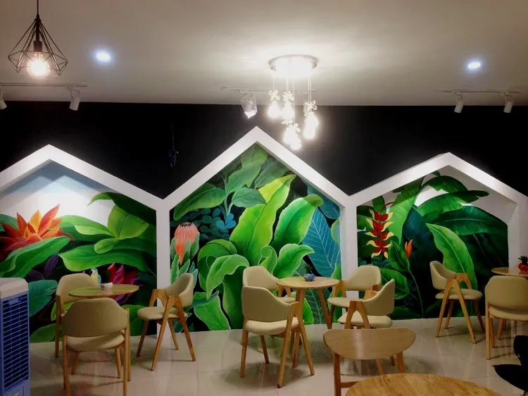 Tranh tường là giải pháp trang trí cho quán cà phê rẻ và đẹp