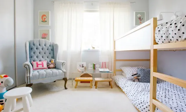 Phòng ngủ Hàn Quốc cho bé gái cực đẹp với giường tầng cho 2 bé và khu vực vui chơi tiện nghi