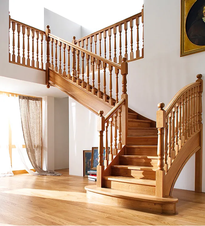 Trụ cầu thang với chất liệu gỗ tự nhiên cùng thiết kế phá cách giúp không gian nhà bạn trở nên ấn tượng và nổi bật hơn, đồng thời tạo cảm giác thoải mái và ấm cúng