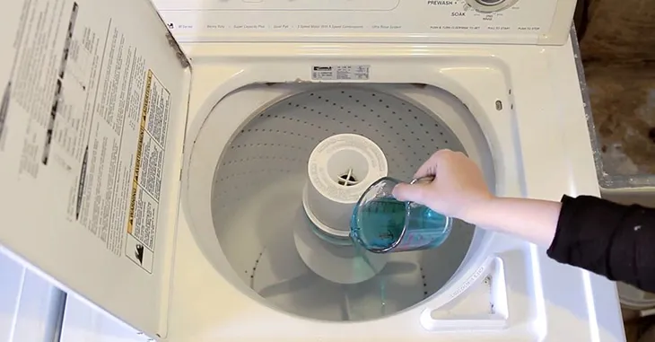 Vệ sinh máy giặt bằng giấm