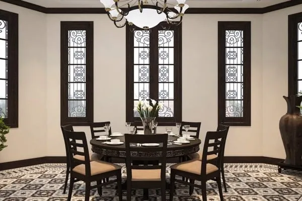 Không gian ăn uống được thiết kế tiện nghi với bộ bàn ăn kiểu dáng đơn giản từ gỗ tự nhiên được phủ tone màu nâu đen.