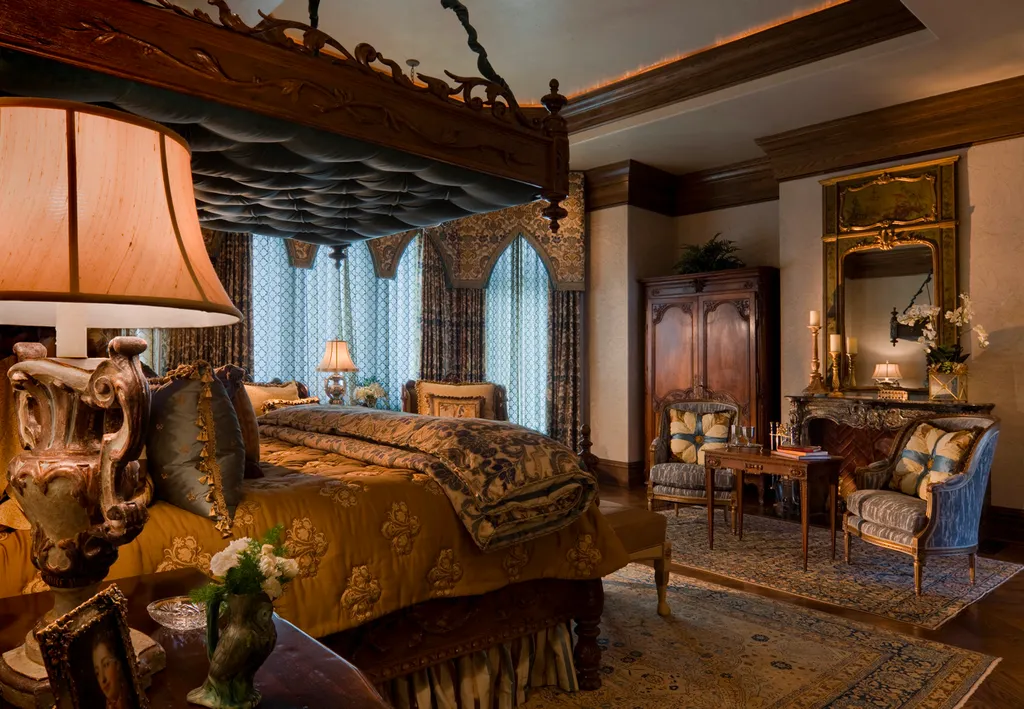 Phòng ngủ phong cách thiết kế nội thất Gothic đầy thu hút