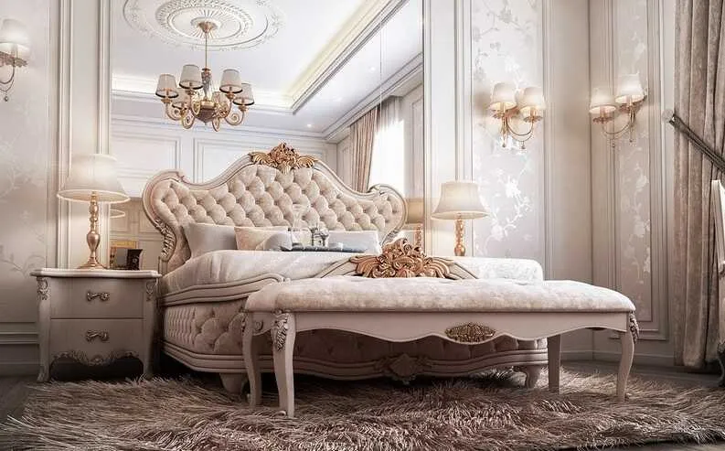 Giường ngủ đơn theo phong cách tân cổ điển phối hợp cùng thảm lông, giấy dán tường và đèn chùm tạo nên nét cổ điển sang trọng. 