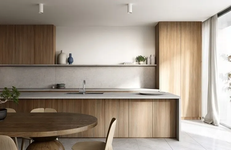 Tủ bếp nhựa phủ laminate màu gỗ, kết hợp với và tường bếp ốp đá màu xám, mang đậm vẻ đẹp thiên nhiên, gần gũi, mộc mạc nhưng tinh tế cho gian bếp