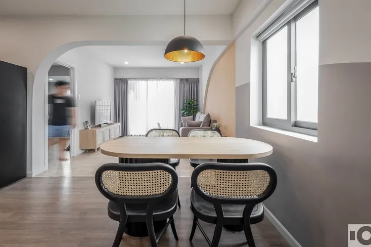 Khu vực bàn ăn liền kề phòng khách tạo không gian mở do Nội thất Cộng Design bố trí