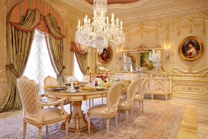 Mẫu phòng ăn biệt thự cao cấp mang phong cách Baroque