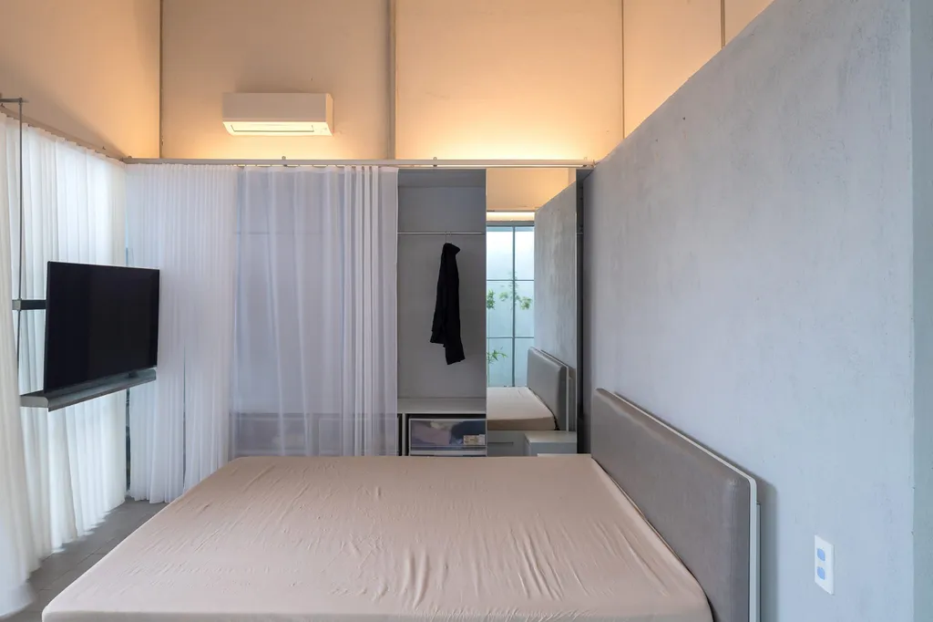 Phòng ngủ phong cách minimalism được tối giản về chất liệu, màu sắc, giúp tổng quan căn phòng đồng điệu hơn