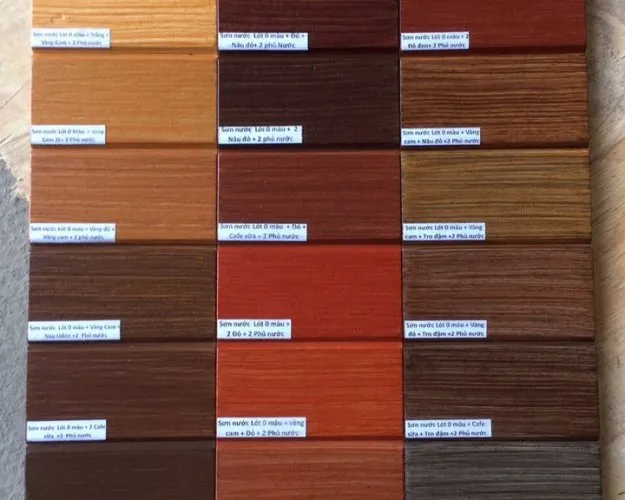 Sơn giả gỗ có nhiều màu với các sắc độ đậm - nhạt, sáng tối.