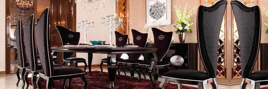 Phòng ăn mang phong cách Avant Garde sử dụng bàn ghế kích thước lớn theo hướng hiện đại và một chút hoàng gia