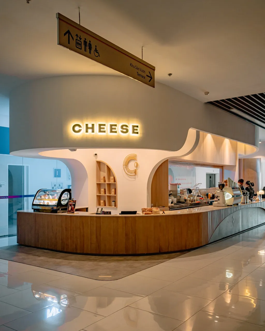 Hình ảnh toàn cảnh quầy Cheese Coffee Giga Mall- Thủ Đức