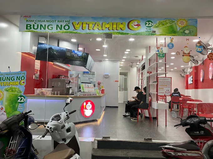 Không gian bên trong tại chi nhánh Mixue 40c Nguyễn Văn Đậu - Phú Nhuận