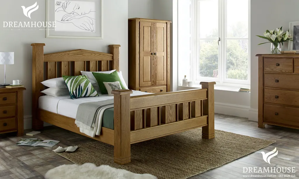 Giường ngủ gỗ sồi rất chắc chắn và bền theo thời gian