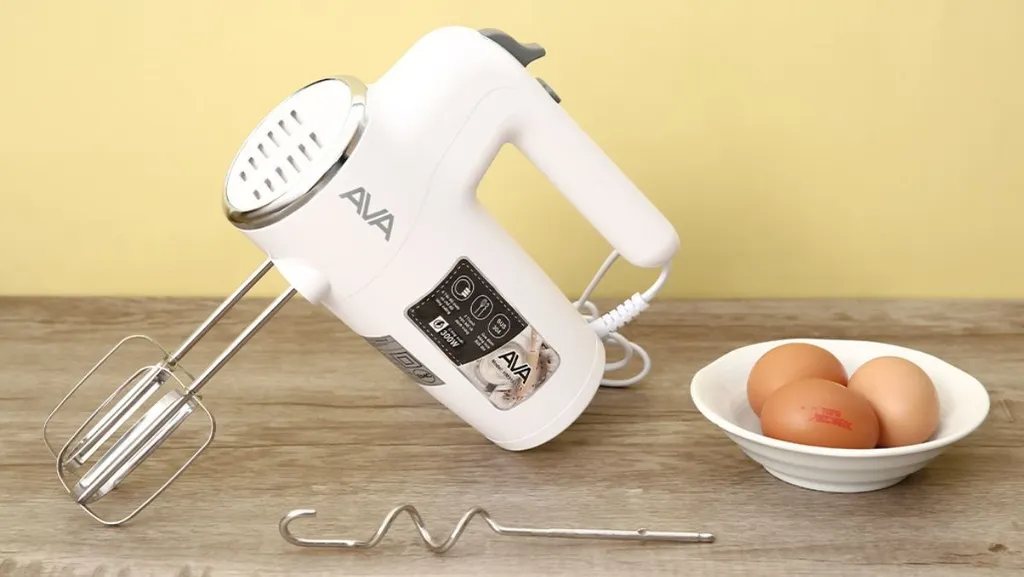 AVA HM9103-GS với gam màu trắng tinh tế, sang trọng. Máy có mức giá phải chăng so với nhiều máy đánh trứng khác trên thị trường, là sự lựa chọn phù hợp cho đa số người tiêu dùng.