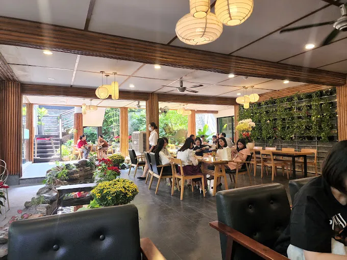 Hình ảnh khách tại quán cà phê Trung Nguyên Legend Nguyễn Văn Chiêm