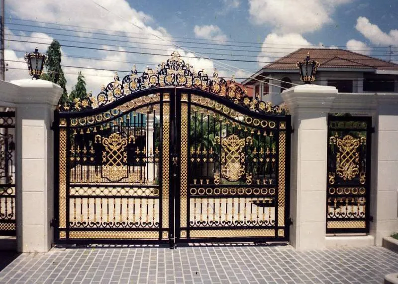 Mẫu cổng sắt dành cho biệt thự
