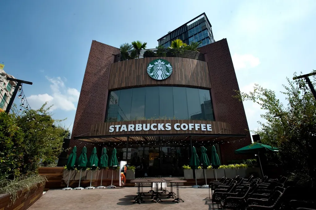 Hình ảnh Starbucks New World
