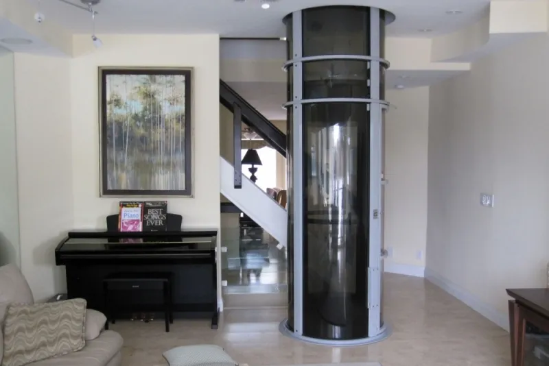 Nhiều mẫu thang máy gia đình được thiết kế gần giống như một căn phòng trong nhà 