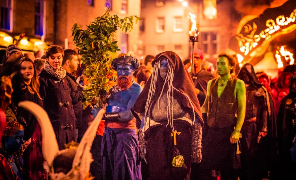 Ngày lễ Halloween ở Ireland cũng bị ảnh hưởng khá mạnh mẽ từ Mỹ