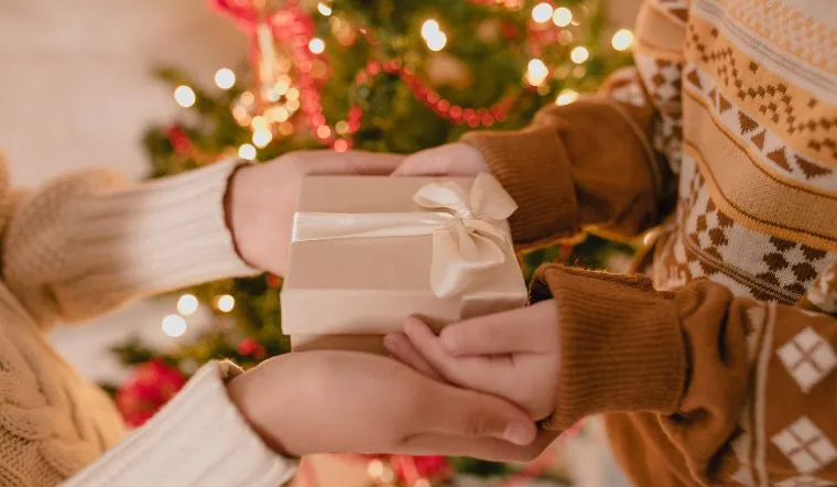 Kinh nghiệm mua quà tặng Noel cho người yêu