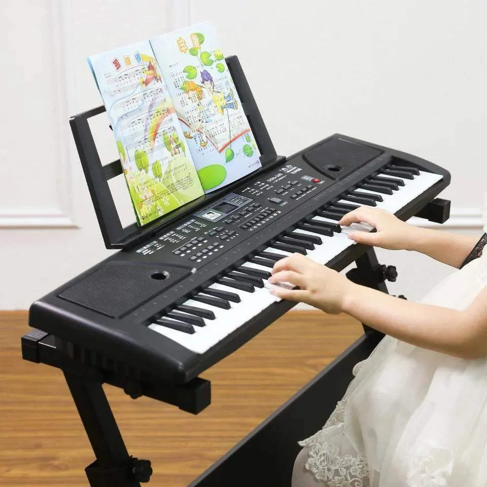 Đàn piano - quà tặng đáng nhớ cho bé gái