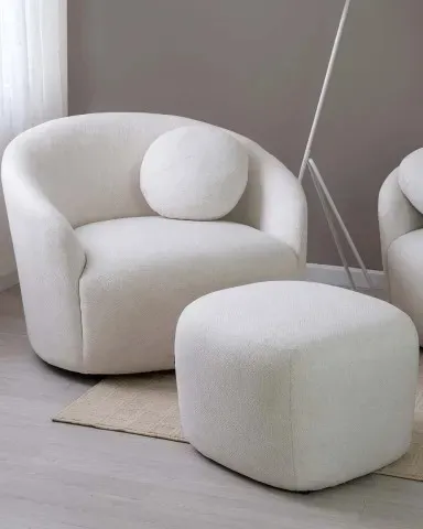 Mẫu ghế sofa đơn cũng là một lựa chọn hoàn hảo cho phòng khách hoặc phòng ngủ của bạn.