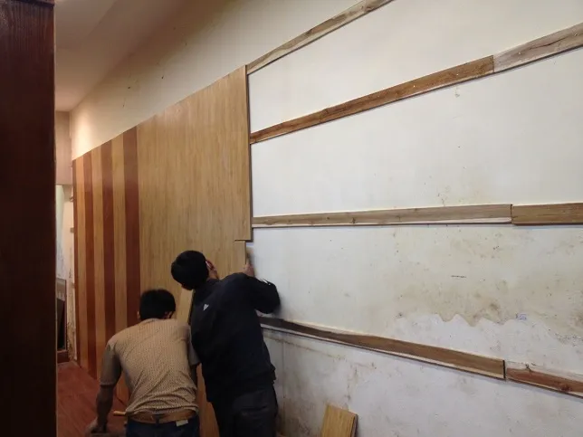 Thi công gỗ ốp tường có khung