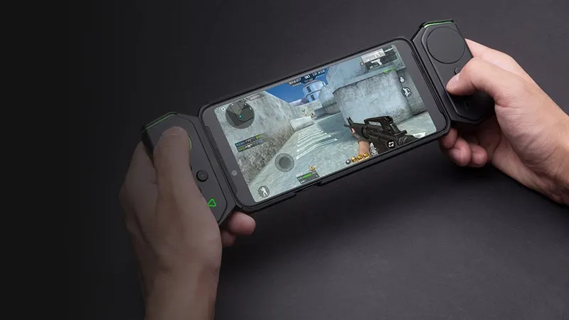 Phụ kiện chơi game phù hợp làm quà tặng tốt nghiệp cho những chàng trai thích công nghệ
