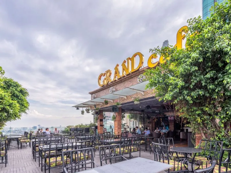 Không gian cafe view đẹp tại Quận 1