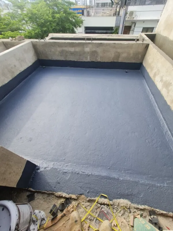 Sơn chống thấm sàn mái sân thượng cần có độ đàn hồi, chịu lực tốt
