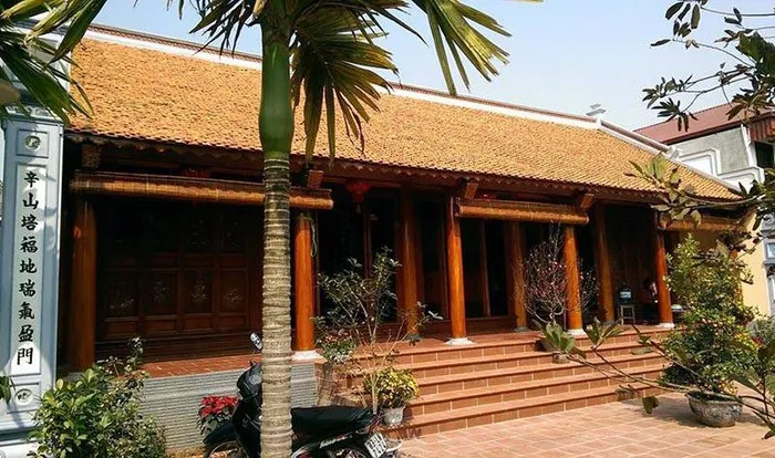 Nhà 3 gian độc đáo, kiến trúc cổ điển với tính thẩm mỹ cao. Sử dụng các chi tiết gỗ đẹp mắt để tạo điểm nhấn cho ngôi nhà