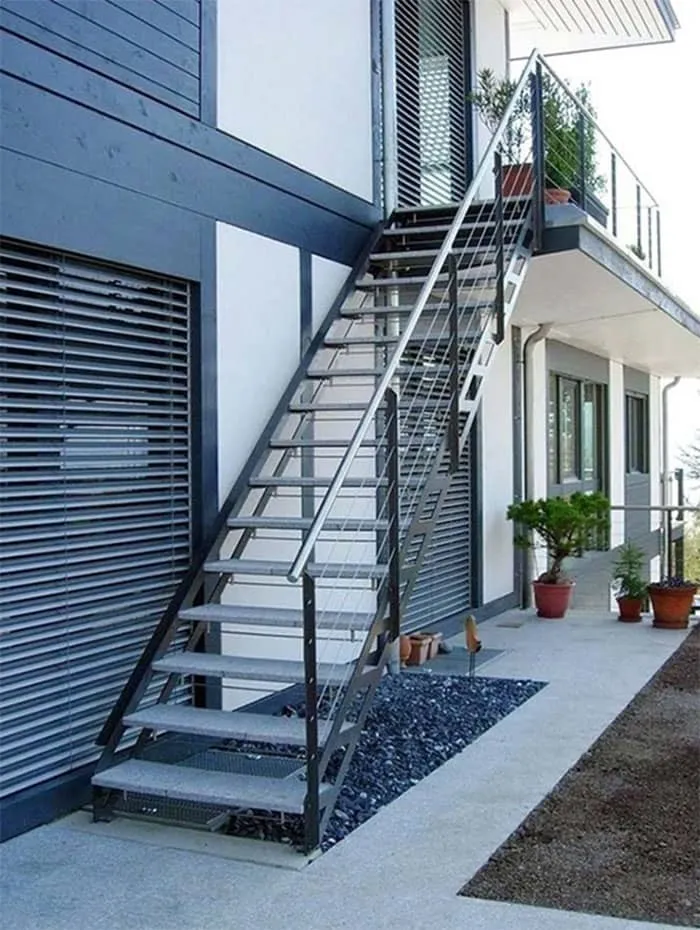 Cầu thang sắt đẹp được thiết kế nhiều loại để phù hợp với nhiều không gian kiến trúc